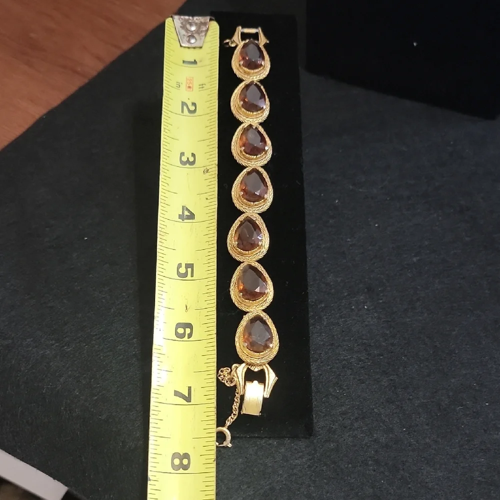 Elegant Vintage Florenza Gold Tone and Amber Colored Stone Teardrop Bracelet